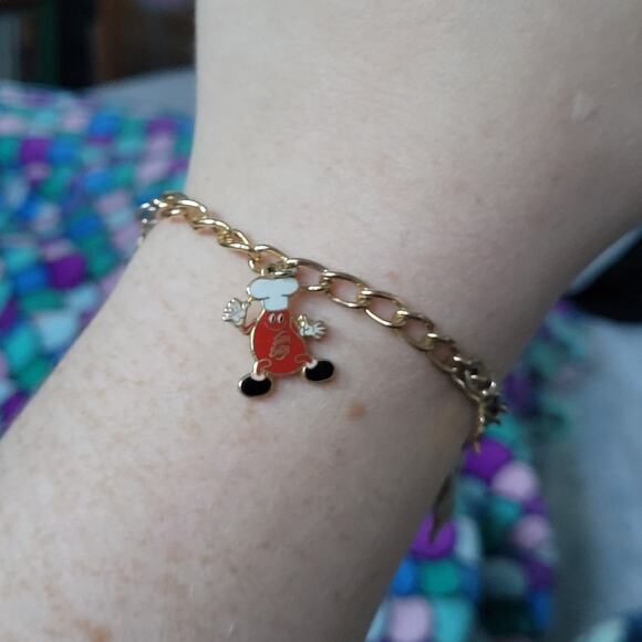 Jelly Belly Factory Charm Bracelet – Vintage Late '90s Gold Dangle | Y2K Jewelry - Picture 14 of 15